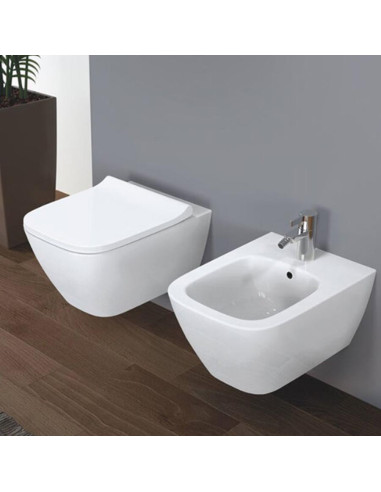 Sitzbezug Bidet WC, Square Geberit Smyle und weicher Wand-Sanitärkeramik. Spülrandloses